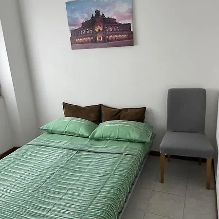 בית הארחה Gemc *